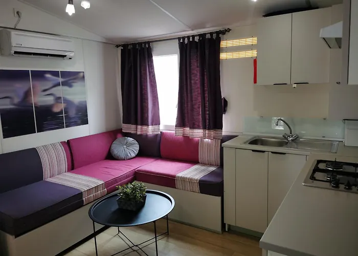 אתר קמפינג Mobile Homes Marita