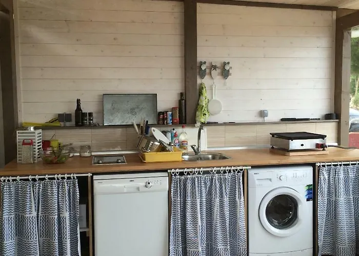 Mobile Homes Marita אתר קמפינג Šimuni