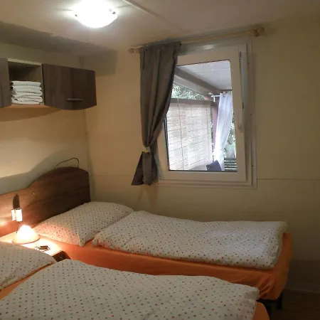 캠프장 Mobile Homes Marita