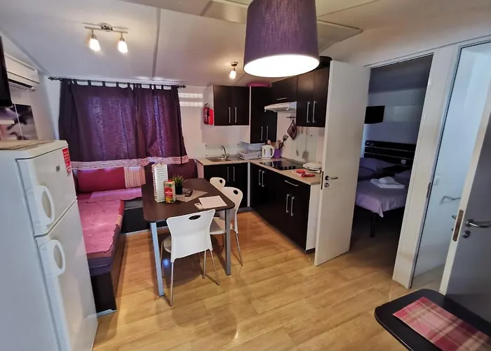 캠프장 Mobile Homes Marita Šimuni