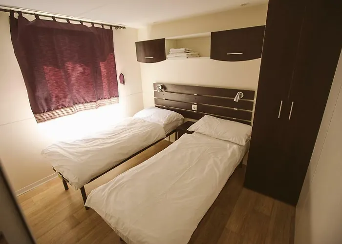 Mobile Homes Marita Шимуни