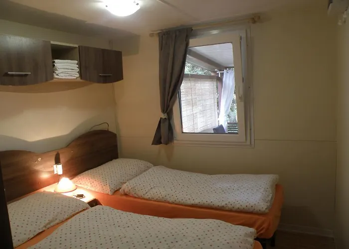 Кемпинг Mobile Homes Marita